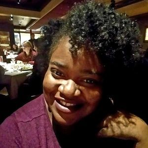 Meet your Posher, Latasha